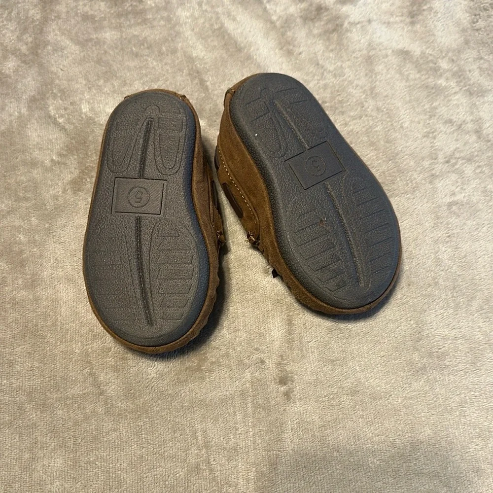 Brown Moccasin toddler Shoes sz 5